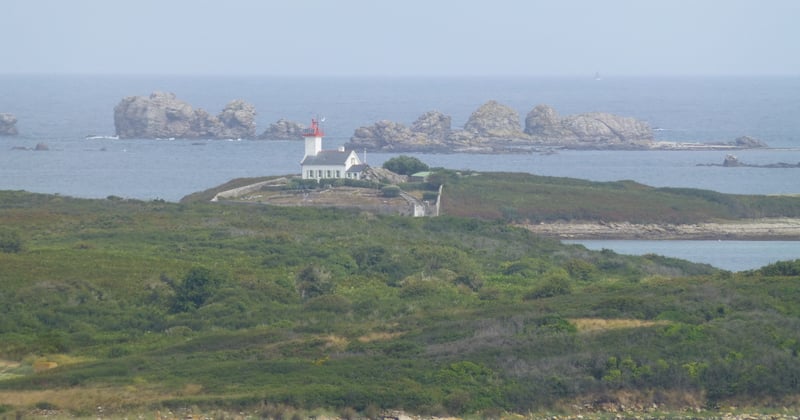 Week-end en amoureux dans un phare insolite en Bretagne : la nuit insolite